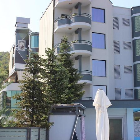 Luander Hotel Tirana Eksteriør billede