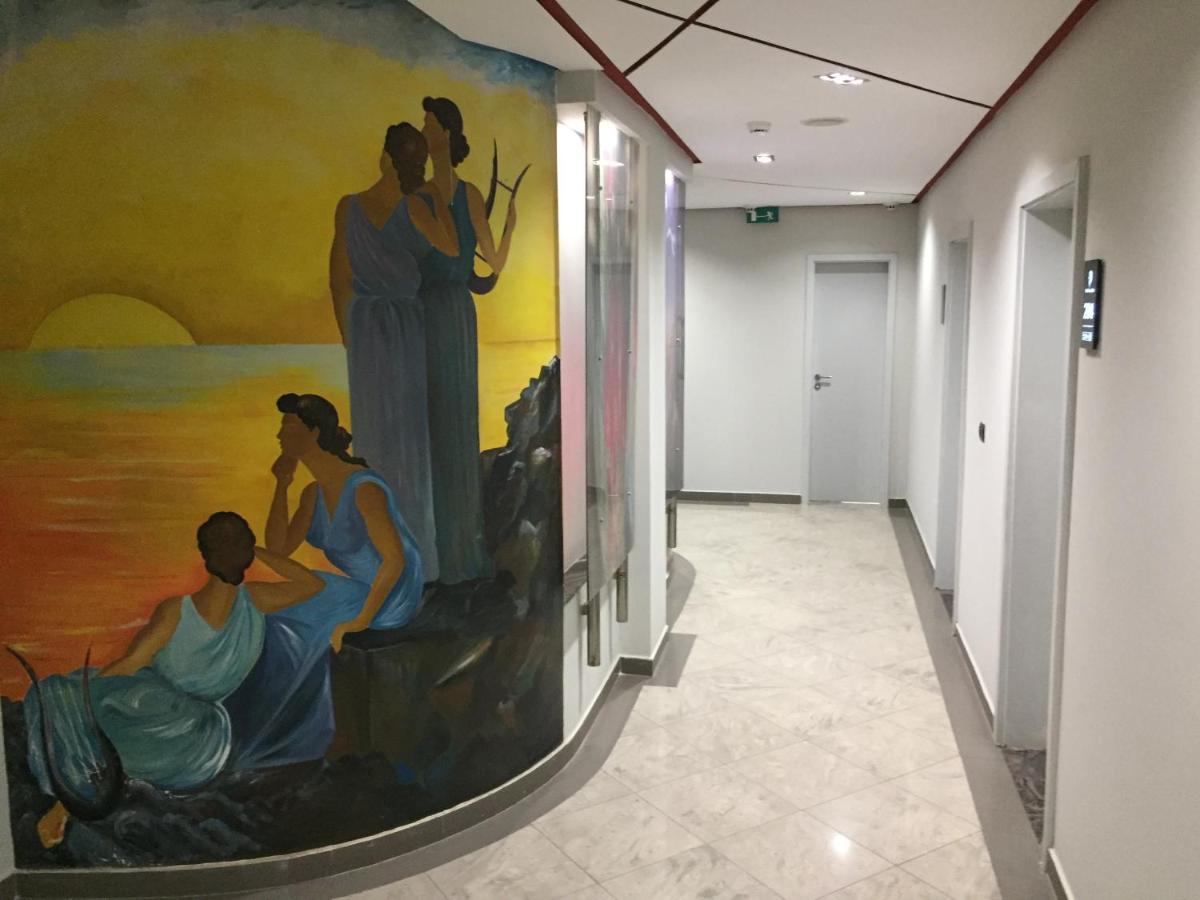 Luander Hotel Tirana Eksteriør billede