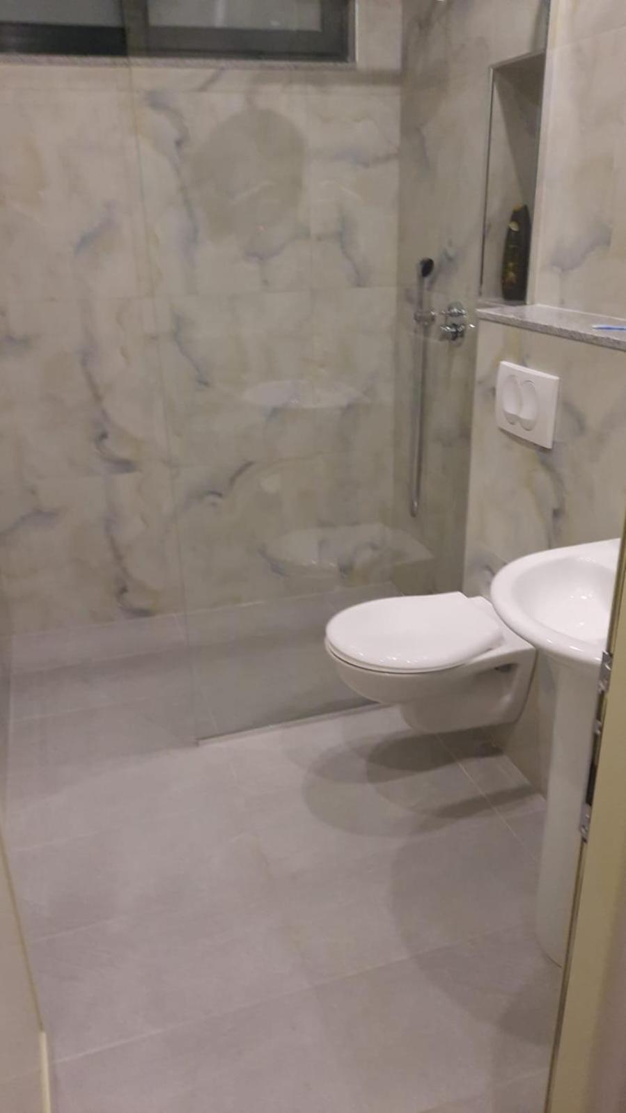Luander Hotel Tirana Værelse billede